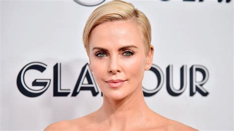 charlize theron naked|Charlize Theron bares all in magnificent photo as she makes ...